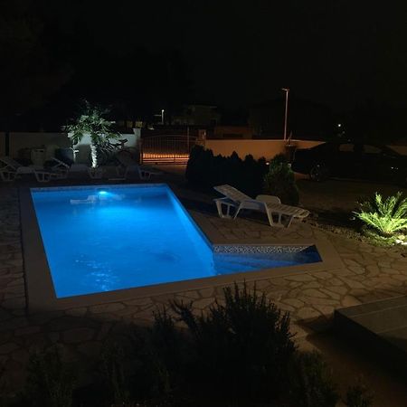 Villa Santa Barbara Vrsi Exterior photo